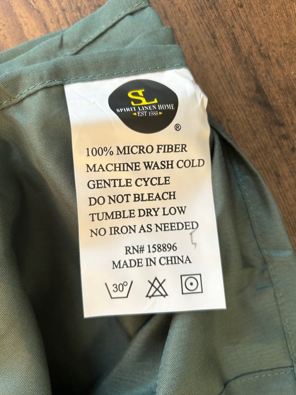 NWT King 4-Piece hypoallergenic wrinkle resistant sheet Set in Forest Green - Picture 3 of 3